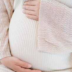 真正起作用的🐒，是在📟🎐争议之外，是否存🛷在足够强🧗‍♂️🏯、足够清晰的独❎